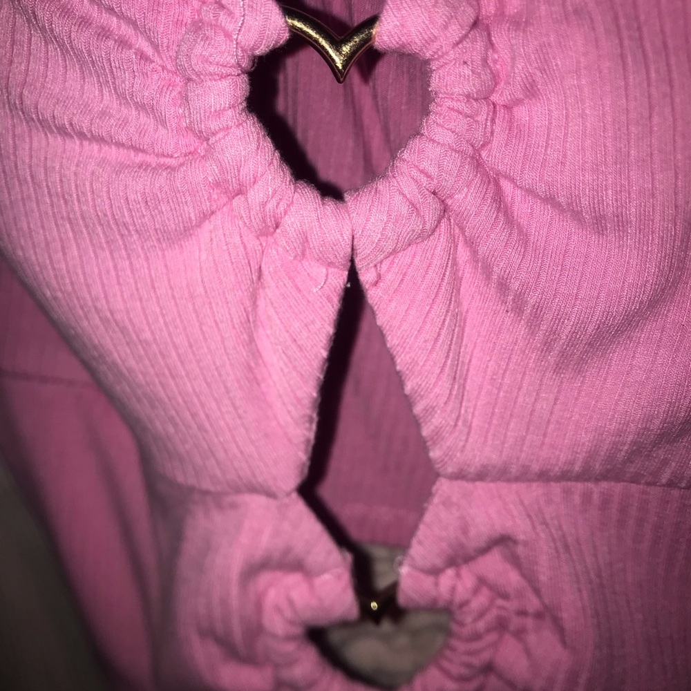 Cute crop pink hearts
